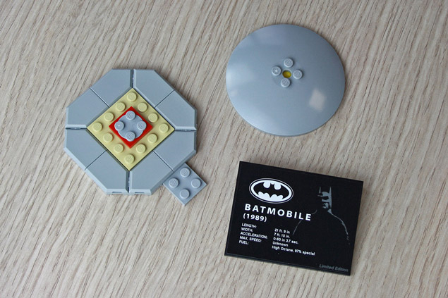 Le support roratif de la Mini Batmobile LEGO 40433