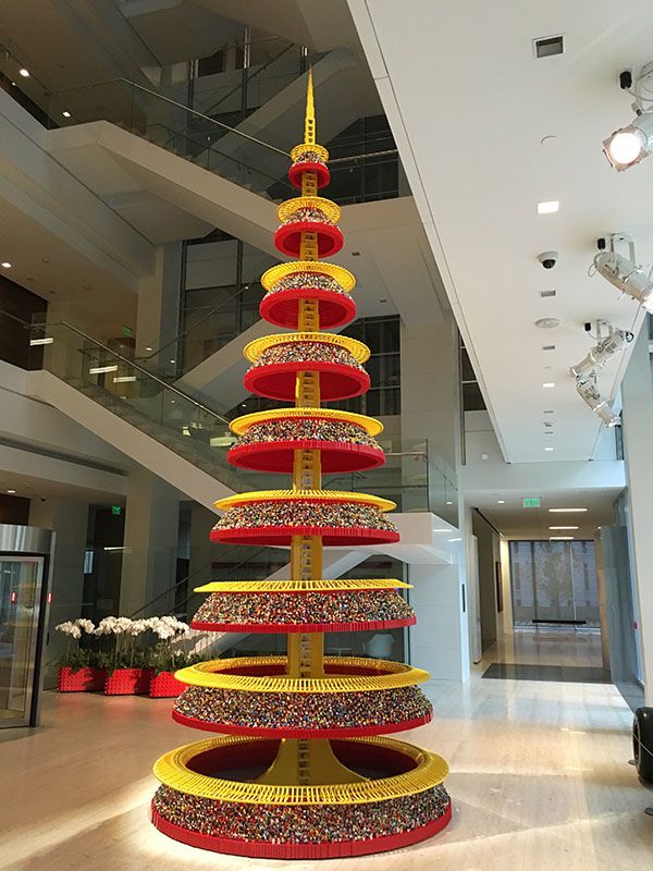 Un arbre de Noël en LEGO assez spécial