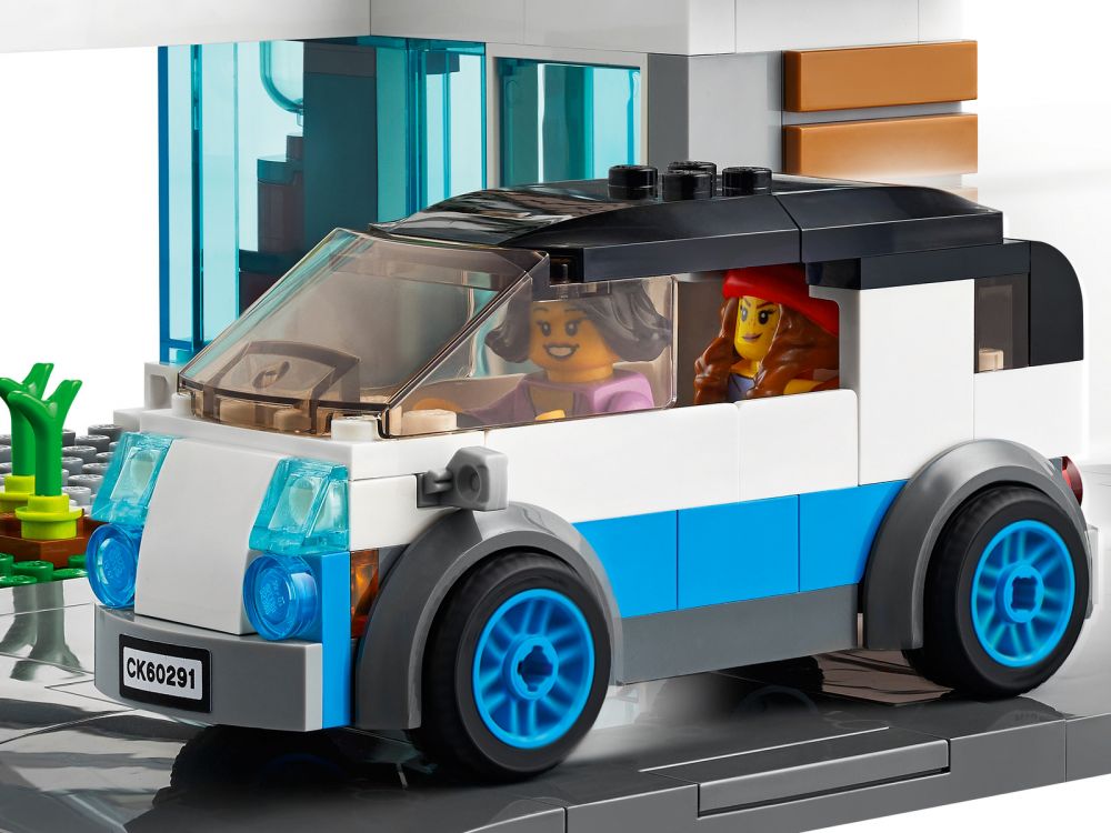 LEGO® City 60291 La maison familiale, Jeu de construction écologique avec  plaques de route et figurines - Cdiscount Jeux - Jouets