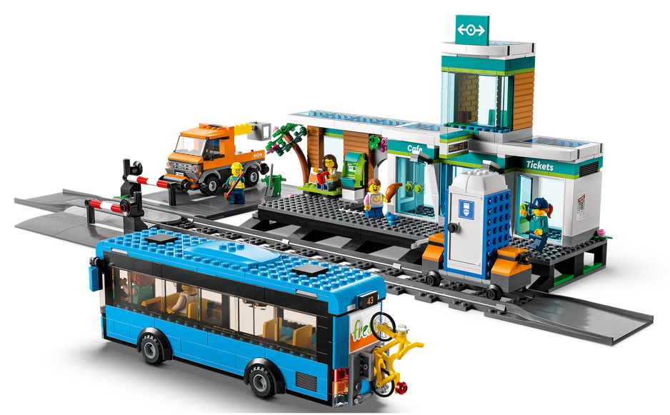 LEGO City 60335 pas cher, La gare