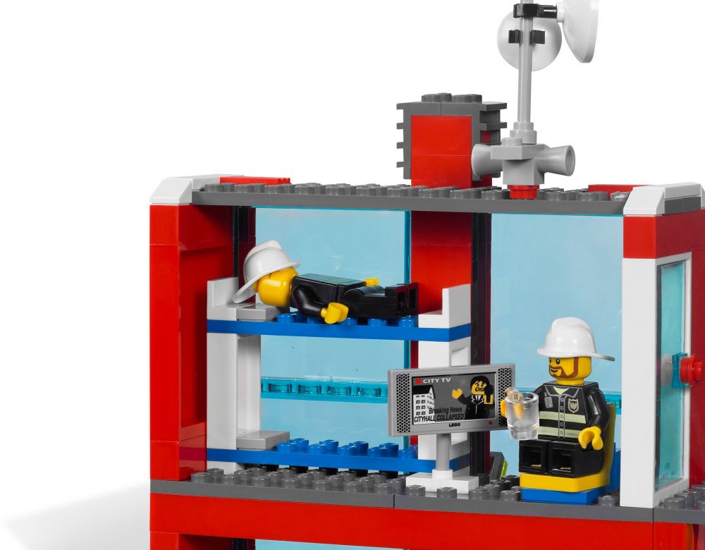 LEGO City 7208 pas cher, La caserne des pompiers