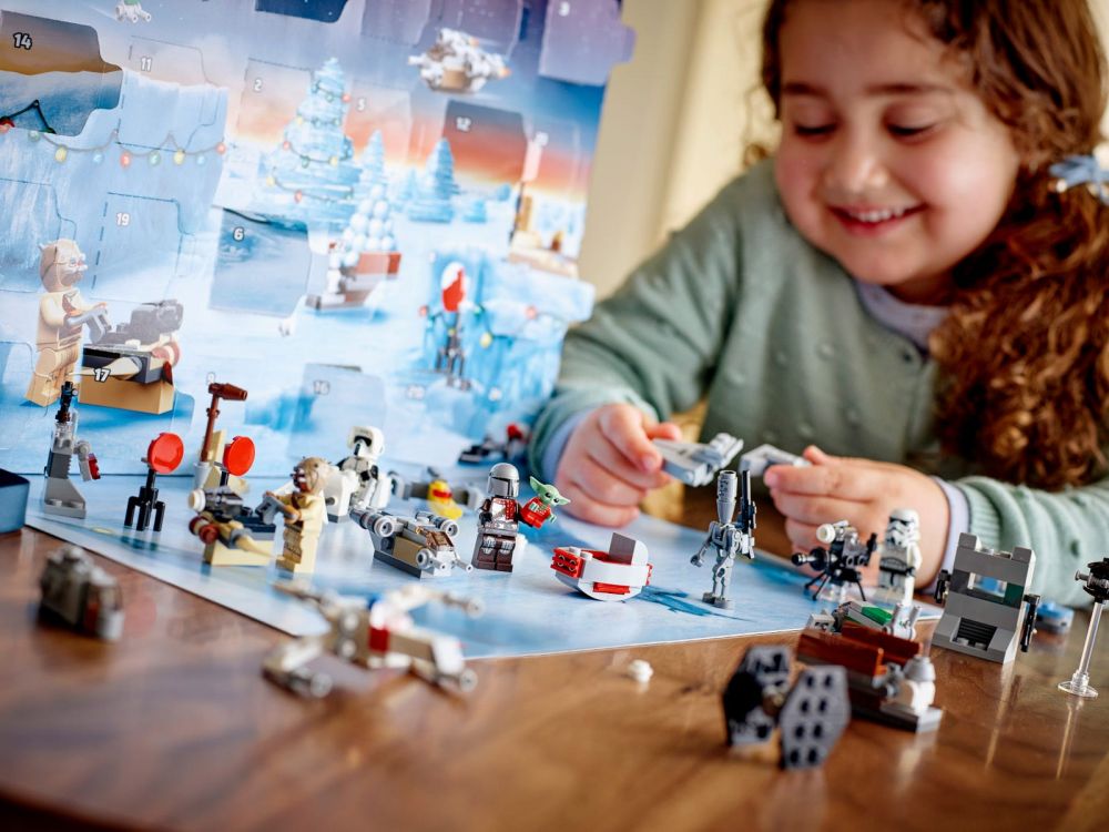 LEGO® 75307 Star Wars Calendrier de l'Avent 2021 Jouet Enfants +6 ans, The  Mandalorian Idée de Cadeau pour Noël, Figurine - Cdiscount Jeux - Jouets