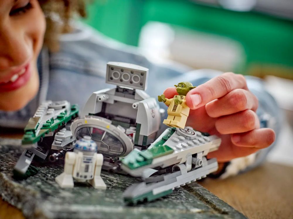 Lego 75360 Star Wars d'occasion pour 27 EUR in Azuqueca de Henares sur  WALLAPOP