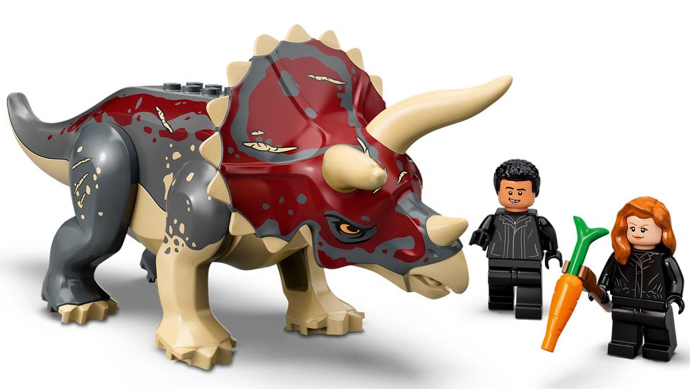 LEGO Jurassic World 76950 pas cher, L'embuscade du Tricératops en pick-up