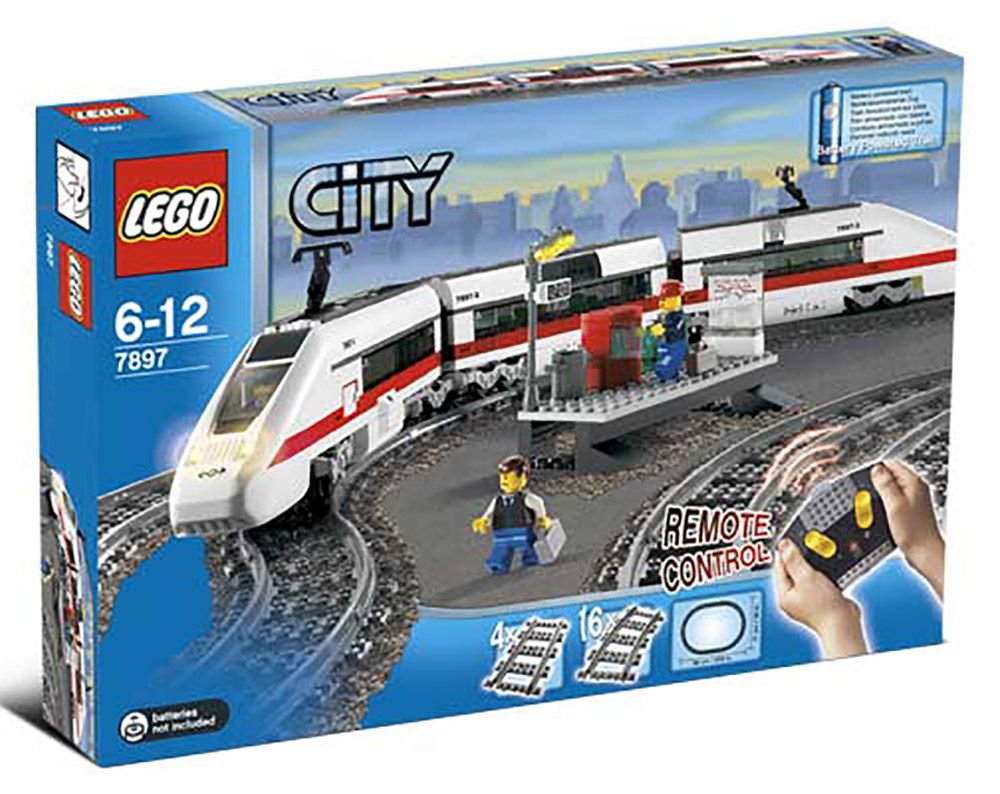 LEGO City 7897 pas cher, Le train de passagers