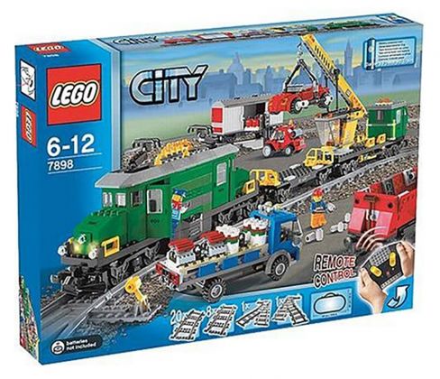 LEGO City 7898 Le train de marchandises de luxe