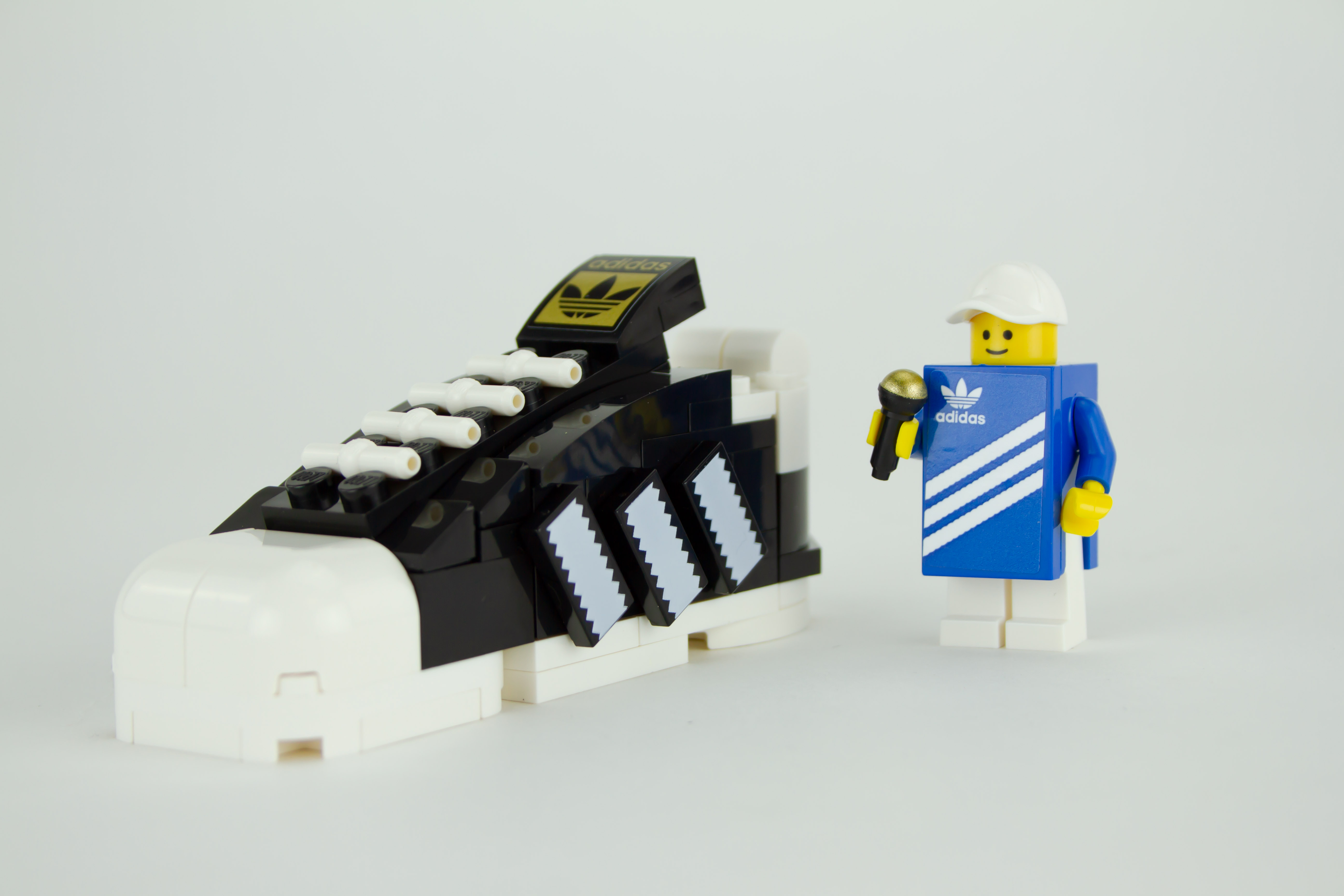 LEGO adults welcome 40486 : Adidas Originals Superstar offert des 95â¬ dâachat