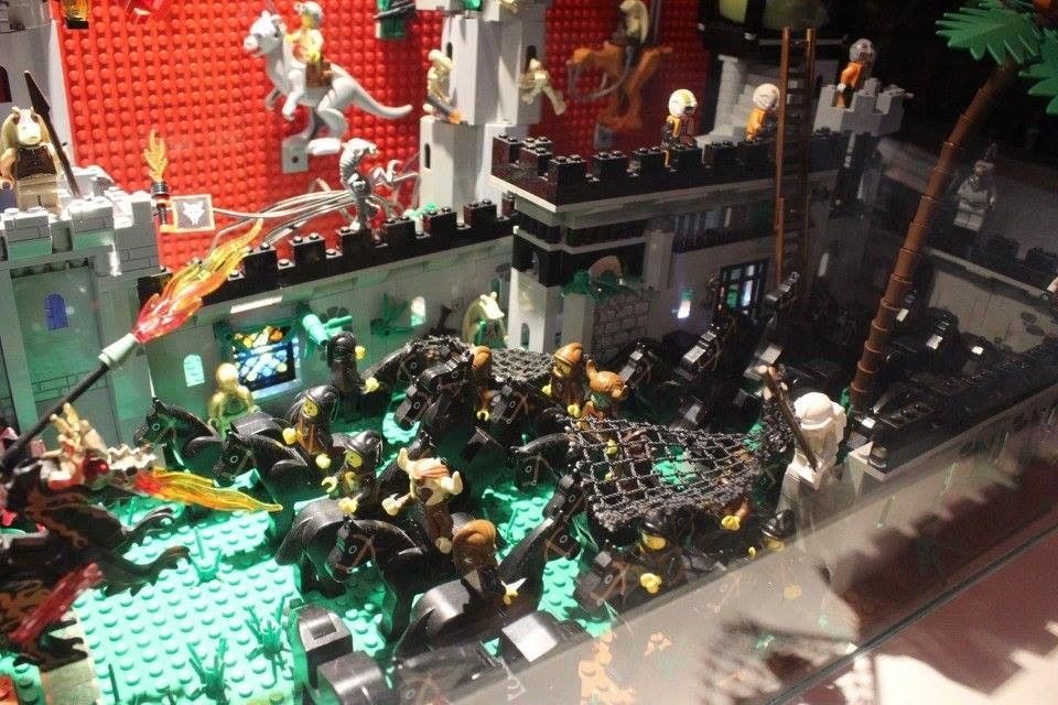 Vitrine Art of Brick Laser Game Alès