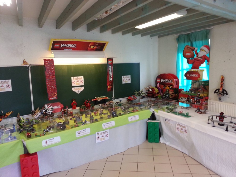 Stand LEGO Ninjago Exposition LEGO Maisons (28700)